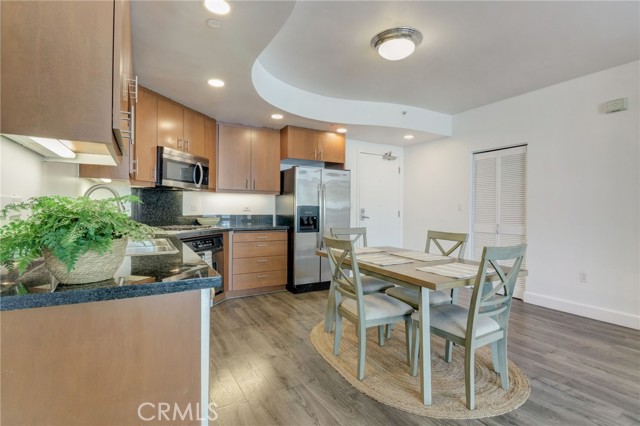 550 15th Street, San Diego, California 92101, 2 Bedrooms Bedrooms, ,1 BathroomBathrooms,Residential,For Sale,15th Street,CV24057344