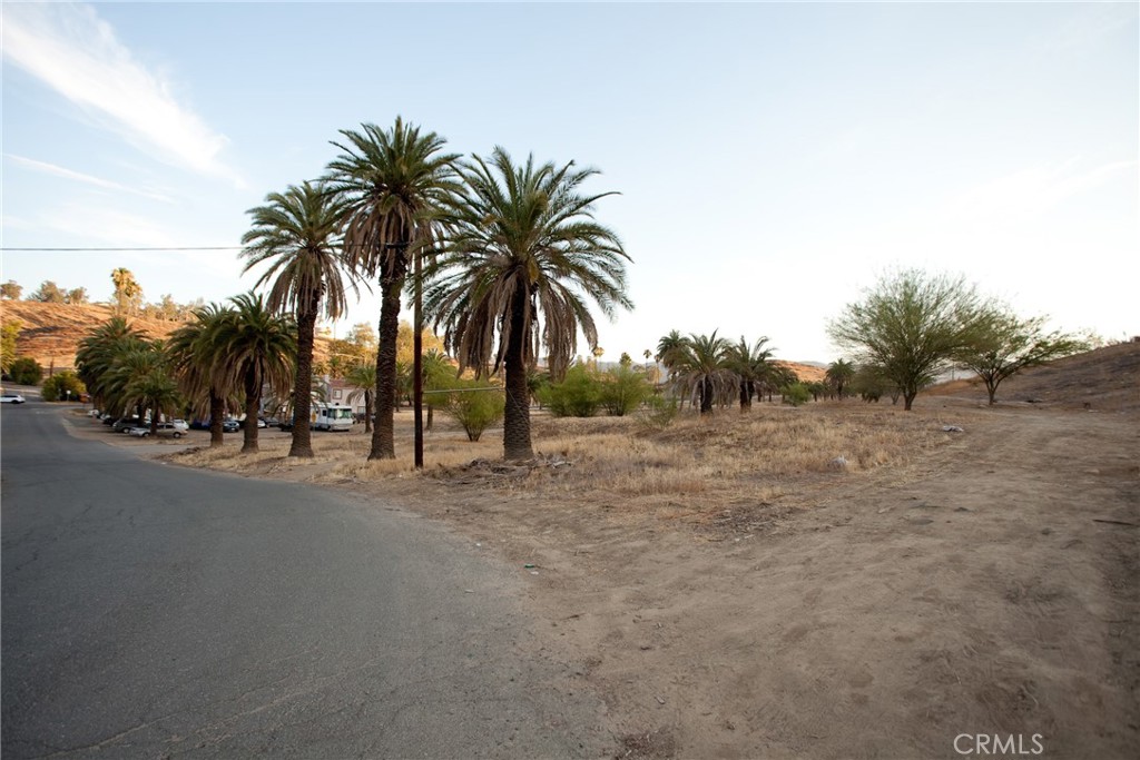 100 Robertson Street, Lake Elsinore, CA 92350