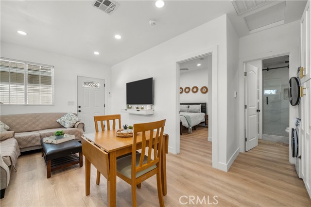 Detail Gallery Image 16 of 28 For 20127 Citronia, Chatsworth,  CA 91311 - 1 Beds | 1 Baths