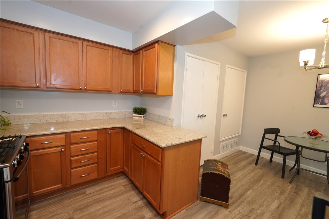 Detail Gallery Image 13 of 35 For 1804 E Commonwealth Ave #104,  Fullerton,  CA 92831 - 2 Beds | 2 Baths