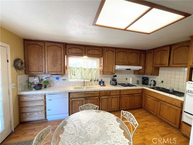 4488 Hillside Avenue, Norco CA: https://media.crmls.org/medias/03b02de7-8099-4367-b523-c623ea763906.jpg
