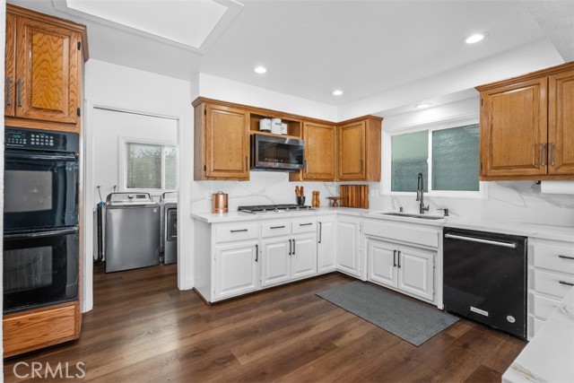 Detail Gallery Image 9 of 29 For 1675 W Mells Lane, Anaheim,  CA 92802 - 4 Beds | 2/1 Baths