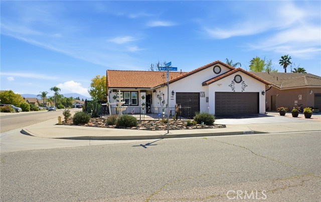 Detail Gallery Image 2 of 27 For 1853 Rue Chablis, San Jacinto,  CA 92583 - 4 Beds | 2 Baths