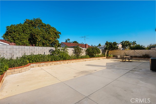 Detail Gallery Image 21 of 29 For 605 W Curie, Santa Ana,  CA 92707 - 4 Beds | 2 Baths