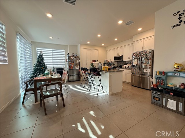 Detail Gallery Image 10 of 23 For 2720 Kelley, Fullerton,  CA 92835 - 3 Beds | 2/1 Baths