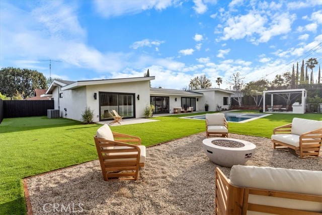 Detail Gallery Image 50 of 52 For 23755 Clarendon, Woodland Hills,  CA 91367 - 4 Beds | 3 Baths