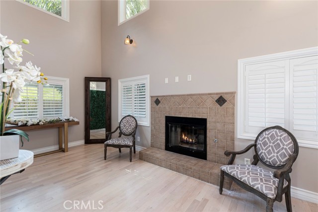 Image 3 of 30 For 12102 La Cienega Boulevard