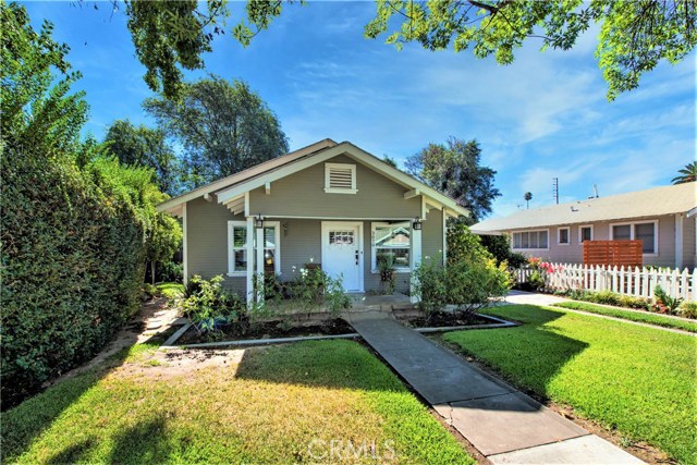 3070 Cedar St, Riverside, CA 92501