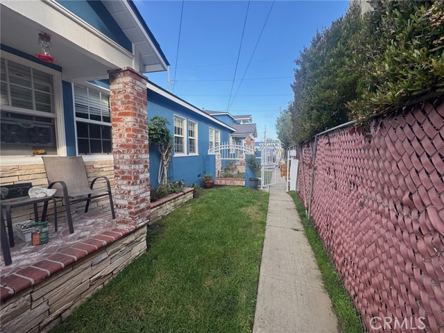 Detail Gallery Image 9 of 9 For 5126 W El Segundo Bld, Hawthorne,  CA 90250 - – Beds | – Baths