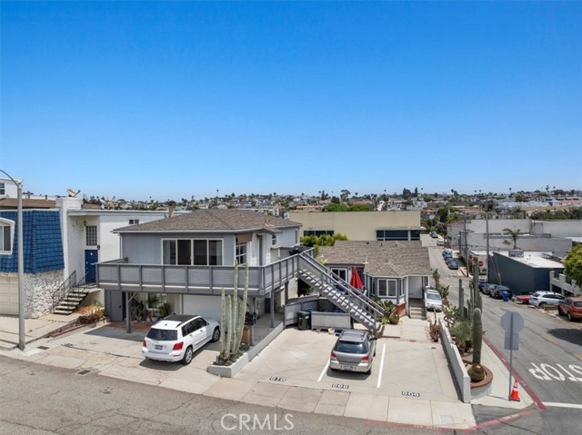 606 Loma Dr, Hermosa Beach, California 90254, ,Residential Income,For Sale,Loma Dr,SB24147619