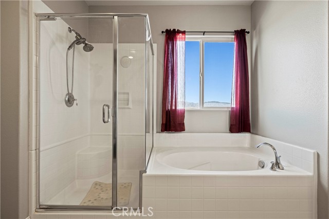 20556 Suzie Lane, Saugus CA: https://media.crmls.org/medias/03b3ed36-ca59-448a-92c5-f70caa572b9b.jpg