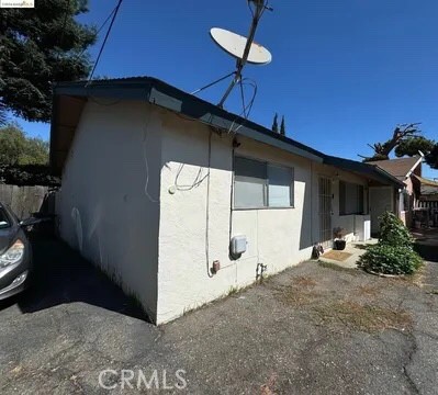 2127 Fairway, San Leandro CA: https://media.crmls.org/medias/03b45381-e5f6-428a-8c7a-44dcca8423a2.jpg