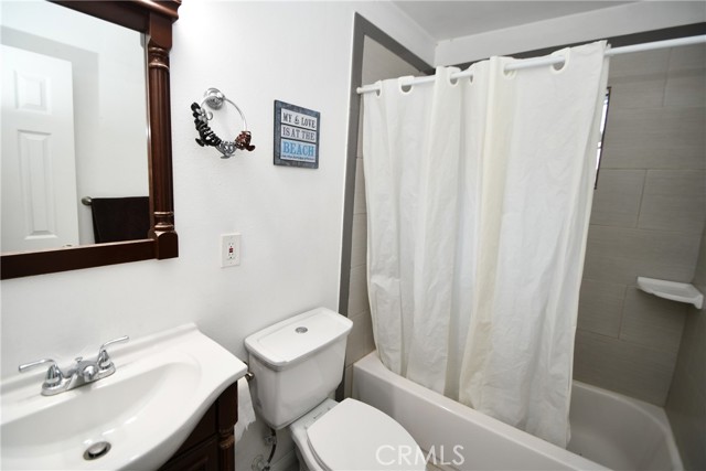 Detail Gallery Image 15 of 21 For 114 S Thorson, Compton,  CA 90221 - – Beds | – Baths