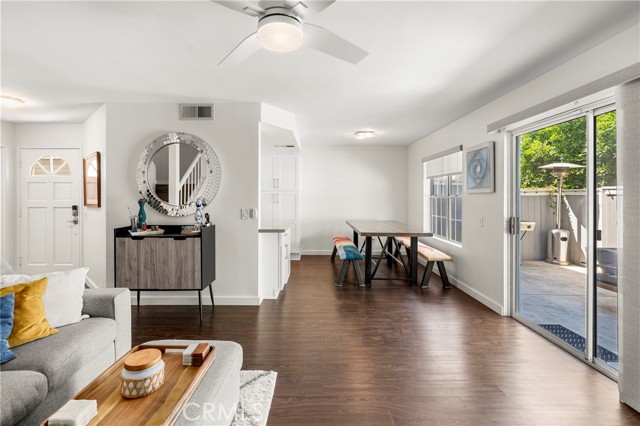 Detail Gallery Image 7 of 33 For 2542 Back Bay Loop #30,  Costa Mesa,  CA 92627 - 3 Beds | 2/1 Baths