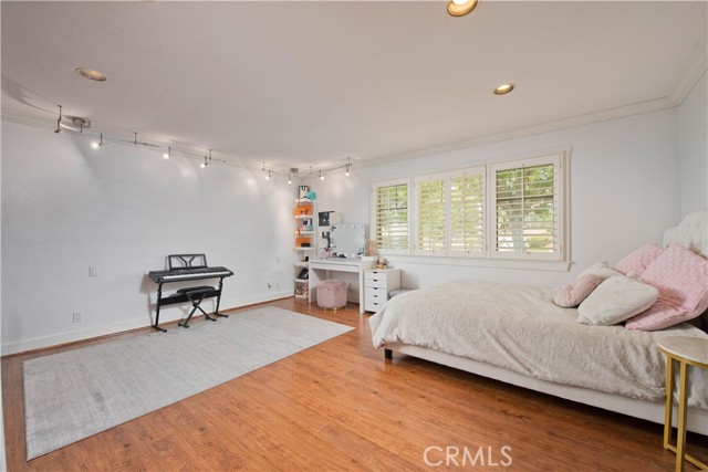 Detail Gallery Image 22 of 54 For 16426 Knollwood Dr, Granada Hills,  CA 91344 - 5 Beds | 4 Baths