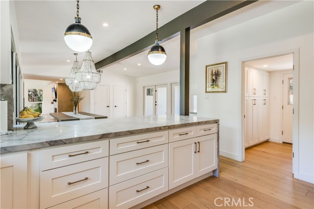39 Shady Vista Road, Rolling Hills Estates, California 90274, 3 Bedrooms Bedrooms, ,2 BathroomsBathrooms,Residential,Sold,Shady Vista,SB22045162