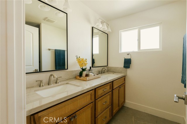 Detail Gallery Image 33 of 53 For 5837 E Gossamer St, Long Beach,  CA 90808 - 3 Beds | 2 Baths