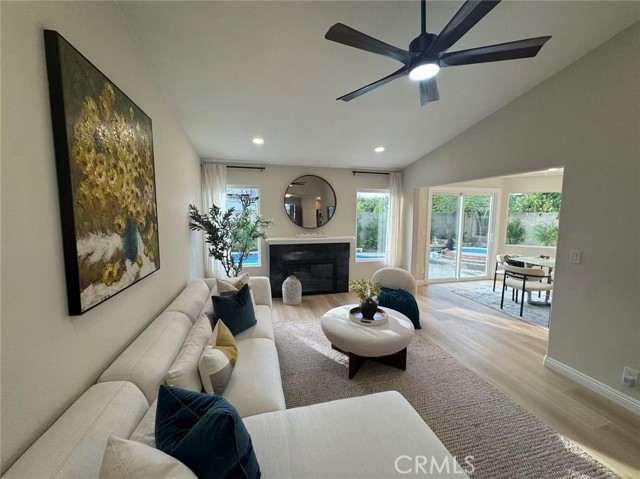 921 Azalea Avenue, Placentia CA: https://media.crmls.org/medias/03b73194-883f-441f-836a-cd3aae896d27.jpg