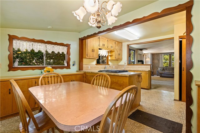 10899 Highway 175, Kelseyville CA: https://media.crmls.org/medias/03b83387-79c5-49ce-aaa6-fa736d9790bc.jpg