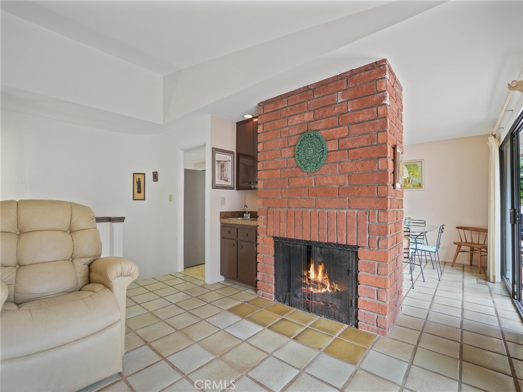 22. 2605 Via Olivera Palos Verdes Estates, CA 90274