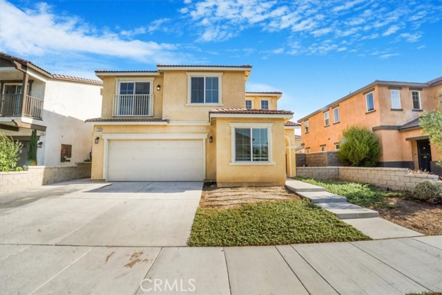 Detail Gallery Image 2 of 59 For 11086 Green Meadows Ln, Jurupa Valley,  CA 91752 - 4 Beds | 2/1 Baths