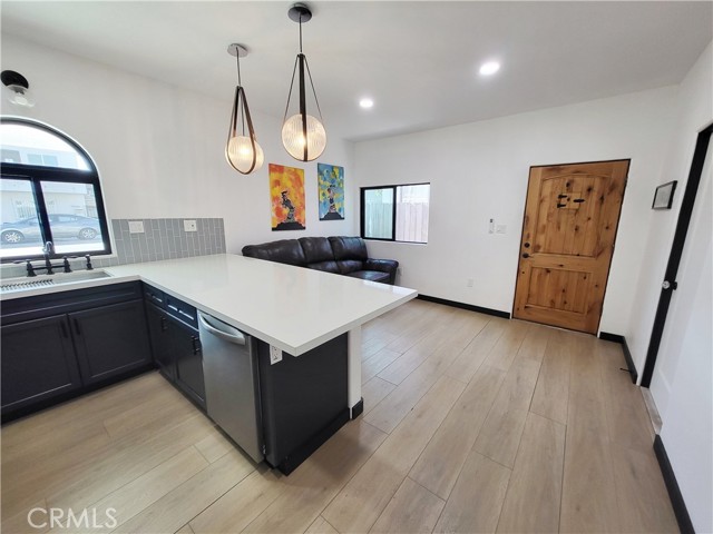 Detail Gallery Image 5 of 47 For 441 E 17th St, Long Beach,  CA 90813 - – Beds | – Baths