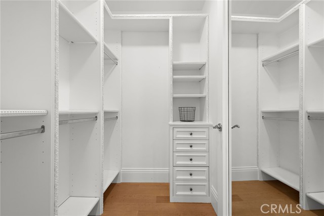 Detail Gallery Image 40 of 75 For 530 Kings Rd, Newport Beach,  CA 92663 - 5 Beds | 4/3 Baths