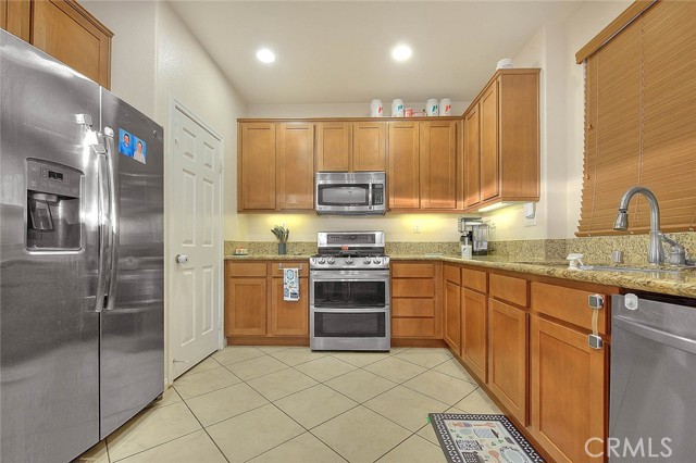 Detail Gallery Image 16 of 57 For 1343 Comfrey Leaf Drive, Beaumont,  CA 92223 - 4 Beds | 3 Baths