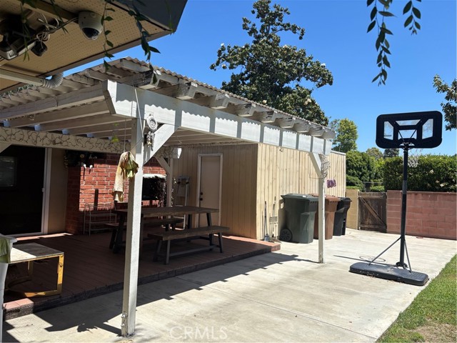 Detail Gallery Image 20 of 23 For 2032 E Fern Dr, Fullerton,  CA 92831 - 3 Beds | 2 Baths