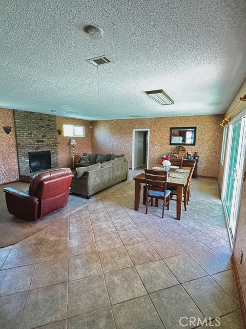 Detail Gallery Image 10 of 14 For 4036 N Foxdale Ave, Covina,  CA 91722 - 3 Beds | 2 Baths