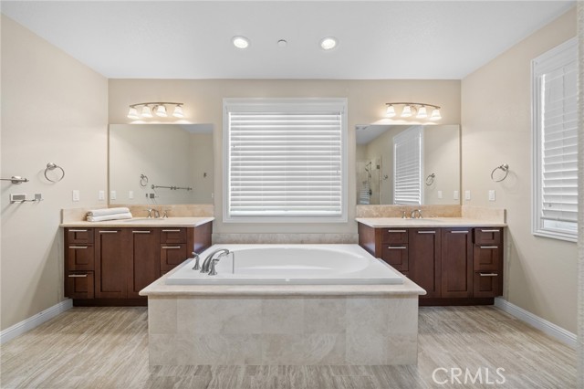 Detail Gallery Image 22 of 40 For 19 Hollyhock, Lake Forest,  CA 92630 - 5 Beds | 5/1 Baths