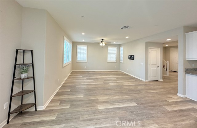 Detail Gallery Image 14 of 43 For 15763 Myrtlewood, Chino,  CA 91708 - 4 Beds | 3 Baths