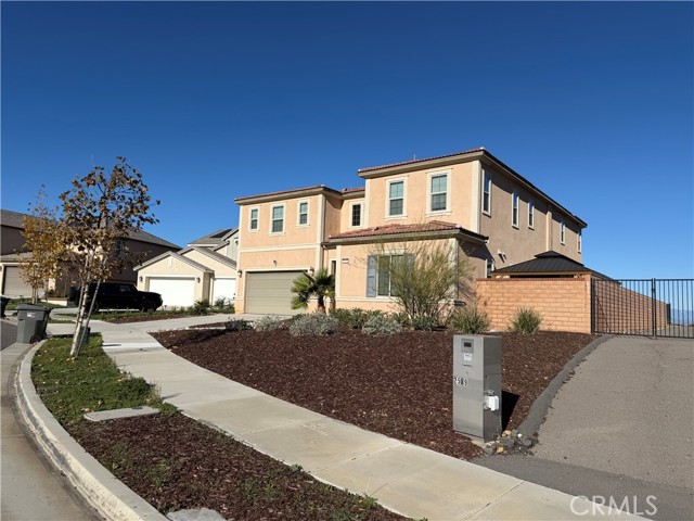 Detail Gallery Image 2 of 3 For 2611 Sierra Bella, Corona,  CA 92882 - 5 Beds | 5 Baths
