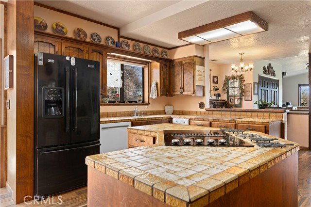 Detail Gallery Image 13 of 65 For 340 Fritch Rd, Lakeport,  CA 95453 - 7 Beds | 4 Baths