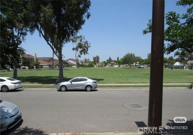 Detail Gallery Image 5 of 7 For 113 Rockwood #30,  Irvine,  CA 92614 - 3 Beds | 2 Baths