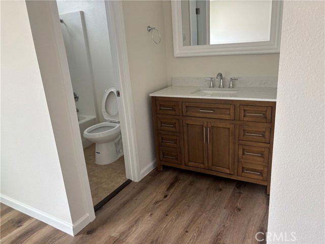 Detail Gallery Image 5 of 10 For 2501 Florida St #2,  Huntington Beach,  CA 92648 - 2 Beds | 2/1 Baths