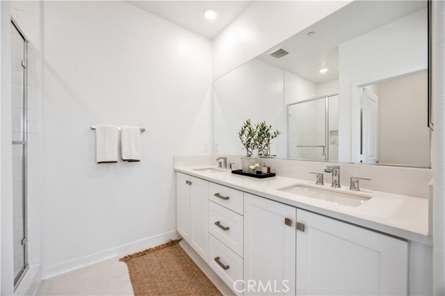 111 Juniper Drive, Rancho Mission Viejo CA: https://media.crmls.org/medias/03be4bdf-120e-463c-aca3-10c23efb8fc7.jpg