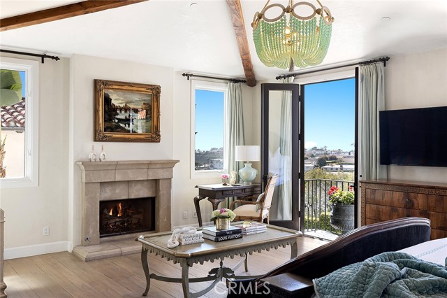 Detail Gallery Image 29 of 58 For 328 Emerald Bay, Laguna Beach,  CA 92651 - 4 Beds | 4/1 Baths