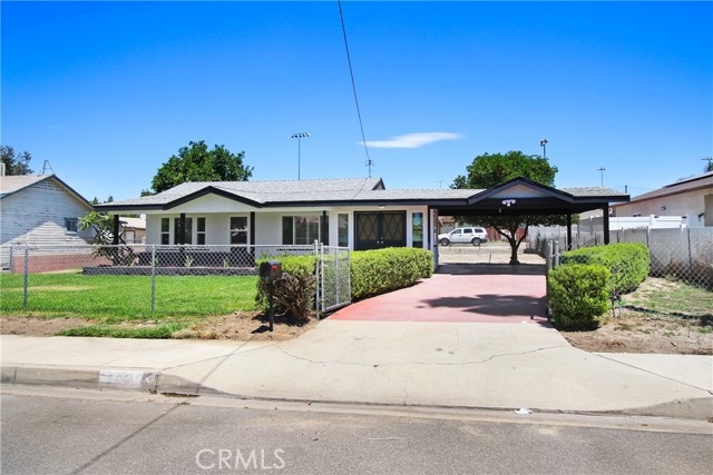 293 E Congress Street, Colton CA: https://media.crmls.org/medias/03bf24f8-4e2b-4455-9996-4e0044a308e1.jpg