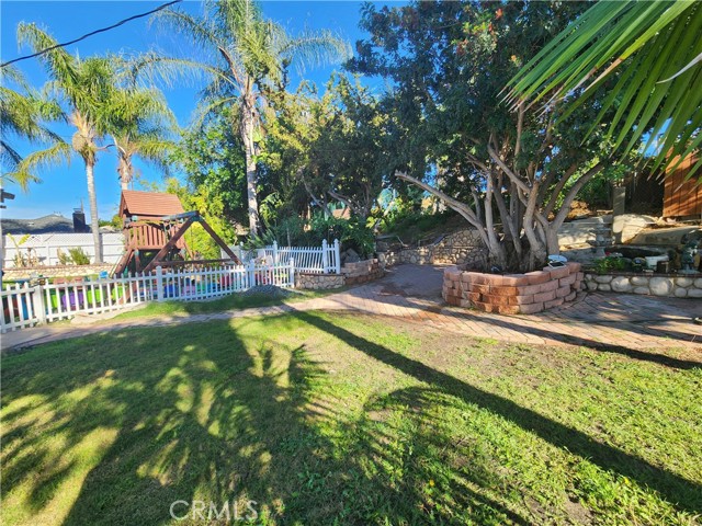 Detail Gallery Image 5 of 31 For 24092 Gemwood Dr, Lake Forest,  CA 92630 - – Beds | – Baths