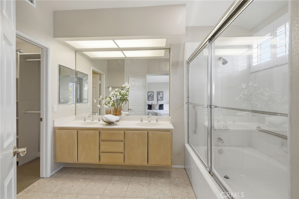 MLS #OC26140497 image #23