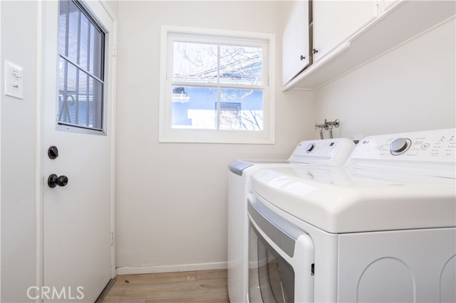 Detail Gallery Image 9 of 17 For 8534 Bothwell Rd, Northridge,  CA 91324 - 4 Beds | 2 Baths