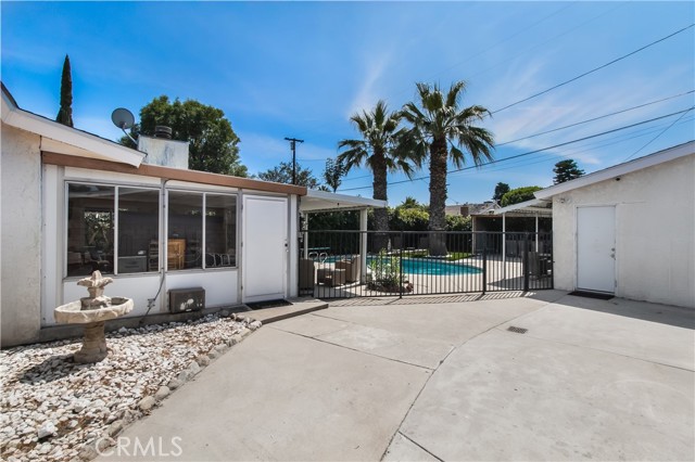 8527 Casaba Avenue, Winnetka CA: https://media.crmls.org/medias/03c3053e-2e3d-4cb7-81eb-88d8fb4bf829.jpg