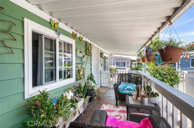 17701 Avalon Boulevard, Carson CA: https://media.crmls.org/medias/03c383c2-2298-4621-abe7-75c058d8997b.jpg