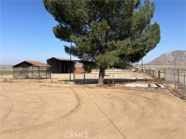 28900 Reservoir Avenue, Nuevo CA: https://media.crmls.org/medias/03c3a2d9-18a9-4a2f-9552-89ce8bc97405.jpg