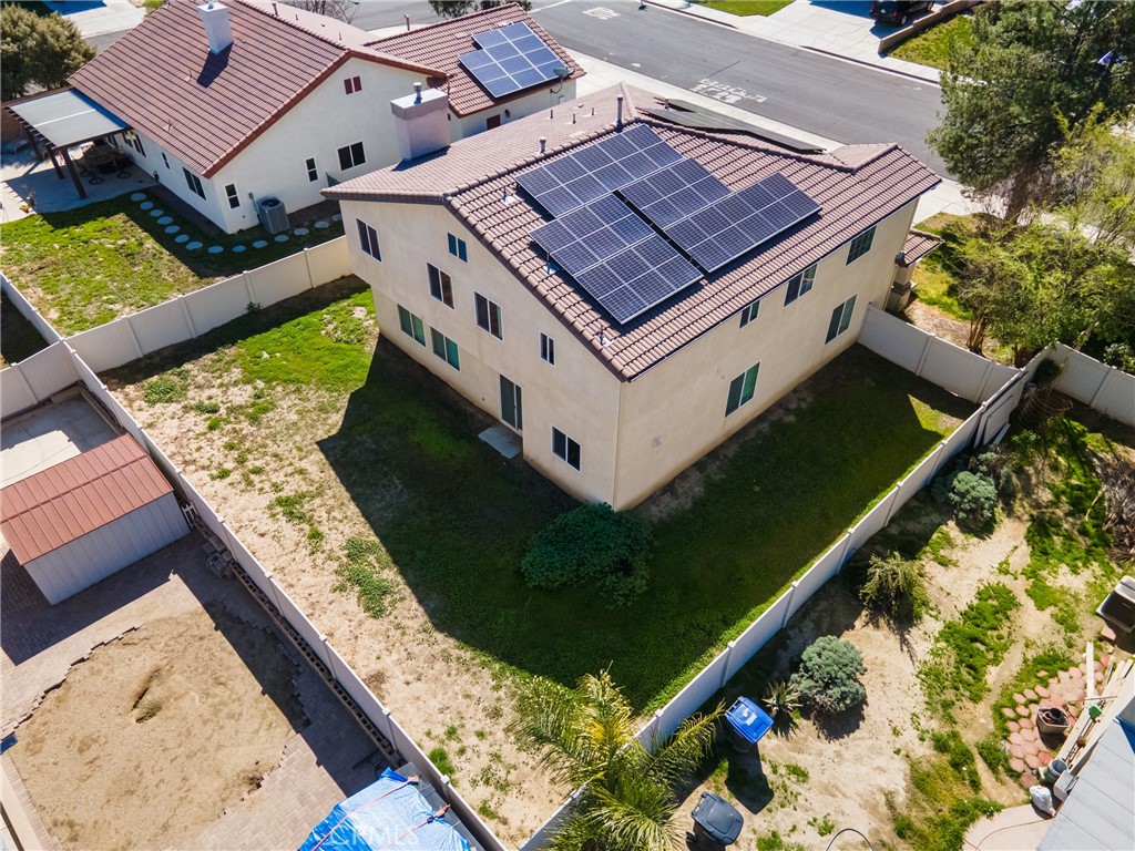 https://media.crmls.org/medias/03c4a722-5042-4255-b744-90723c8cb5bc.jpg?preset=X-Large
