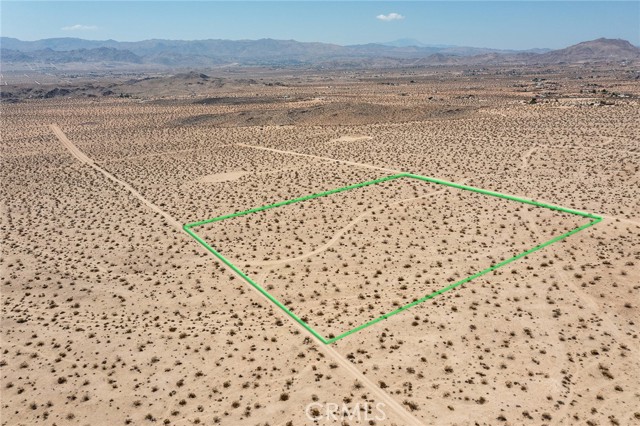 Detail Gallery Image 1 of 16 For 2649 Delaware Ave, Joshua Tree,  CA 92252 - – Beds | – Baths