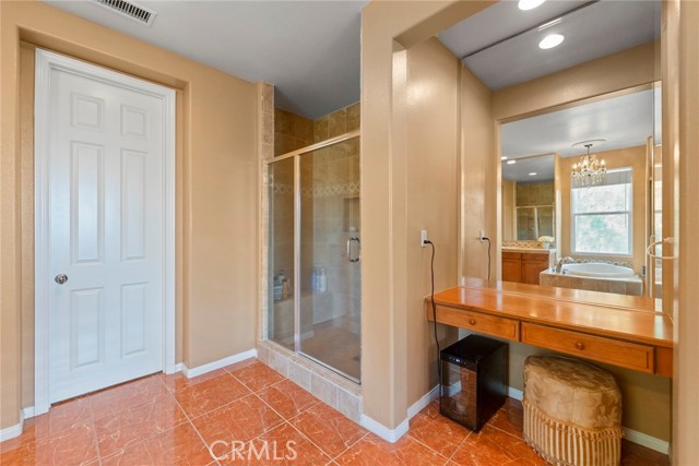 Detail Gallery Image 28 of 41 For 24274 Palo Verde Dr, Valencia,  CA 91354 - 5 Beds | 4/1 Baths