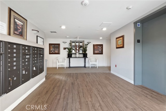 Detail Gallery Image 12 of 14 For 184 N Prospect #305,  Orange,  CA 92869 - 2 Beds | 1 Baths