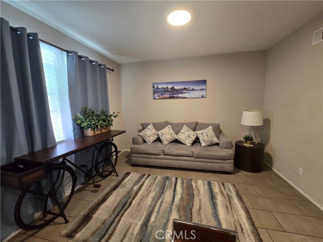 1865 Orizaba Avenue, Signal Hill CA: https://media.crmls.org/medias/03c687ef-9fae-4cae-999a-e5b55b215c3f.jpg